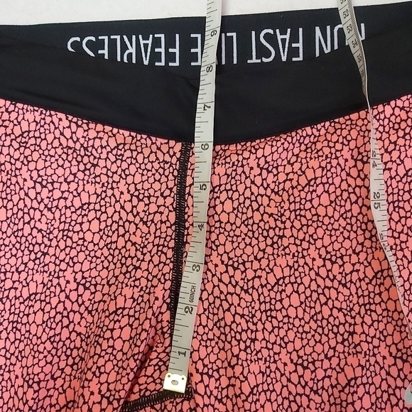 NIKE dry fit aop relay crop running tights - Picture 9 of 9